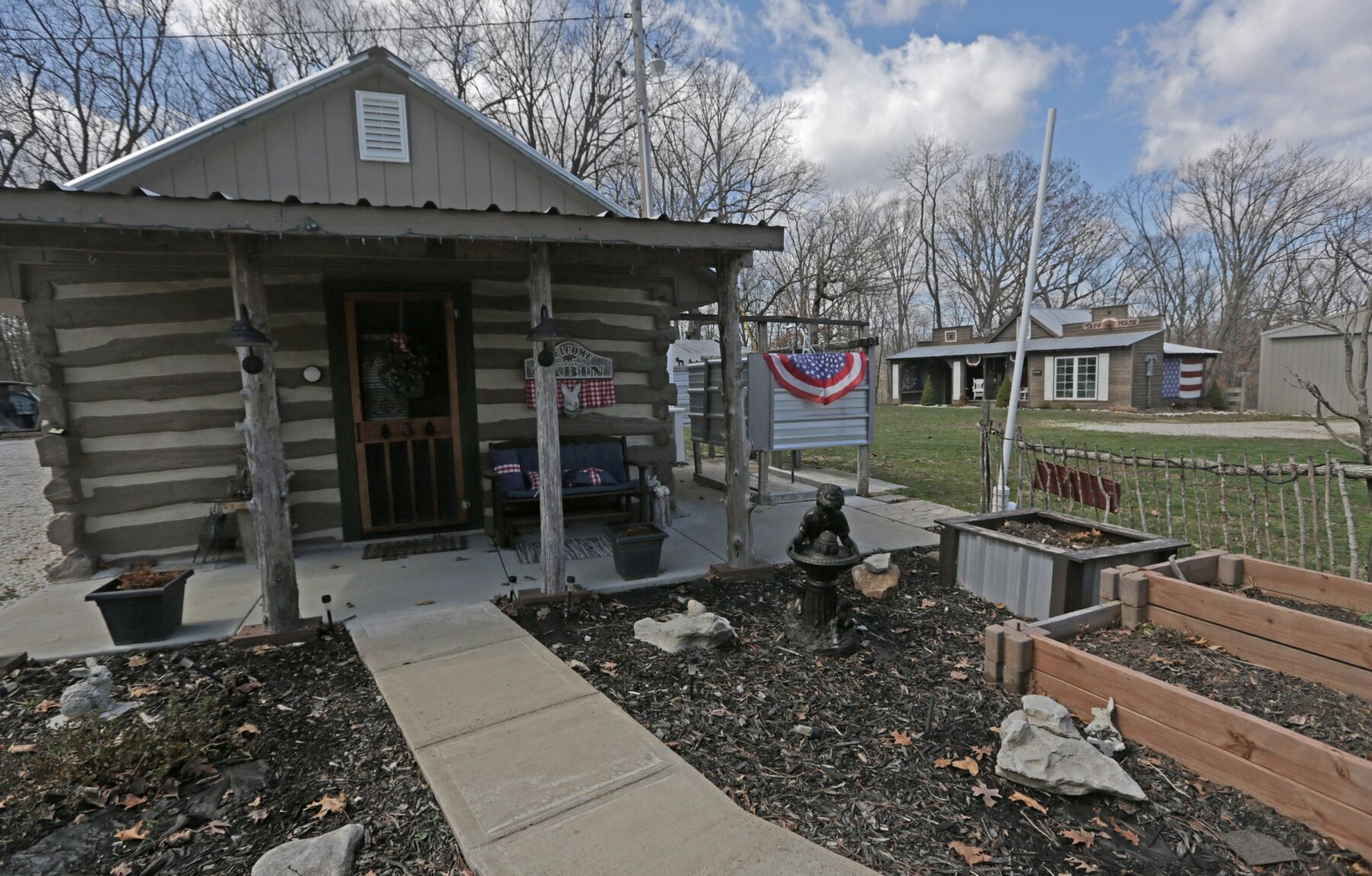 At Home with Allie and Jim Wright in Silex